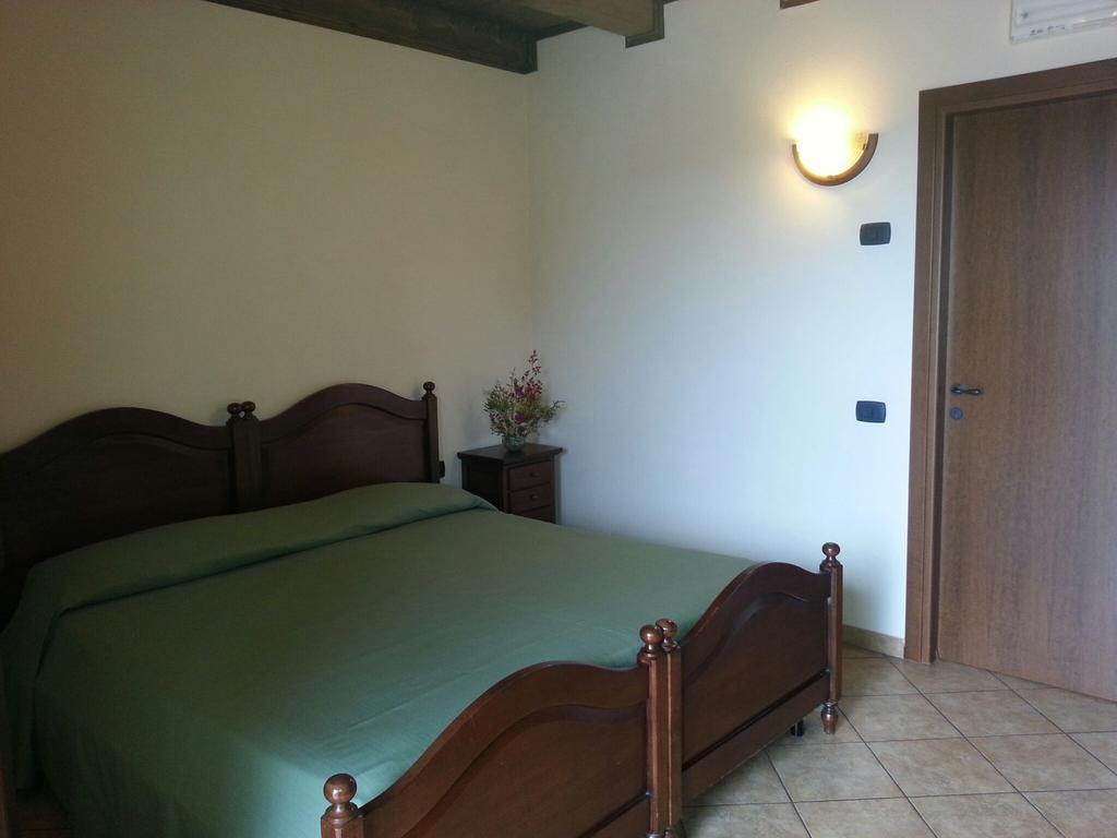 Agriturismo Cascina del Peso Leinì Habitación foto